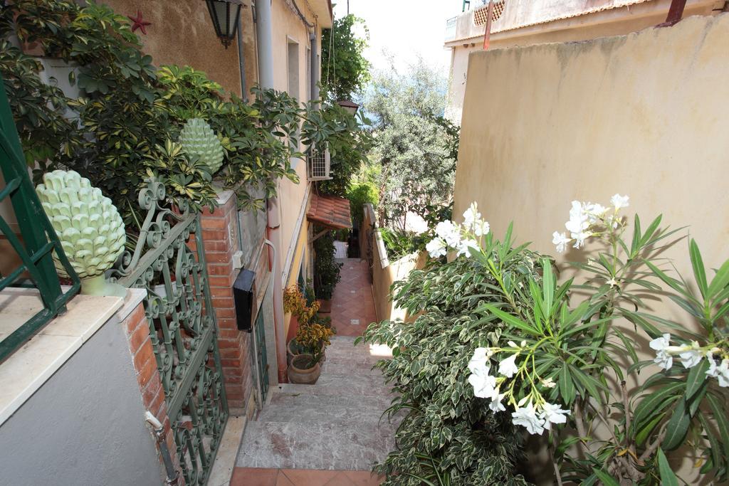 La Guardiola Di Angela E Nino Bed & Breakfast Taormina Exterior photo